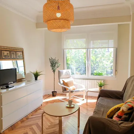 Maria Diaz De Haro Center Apartman