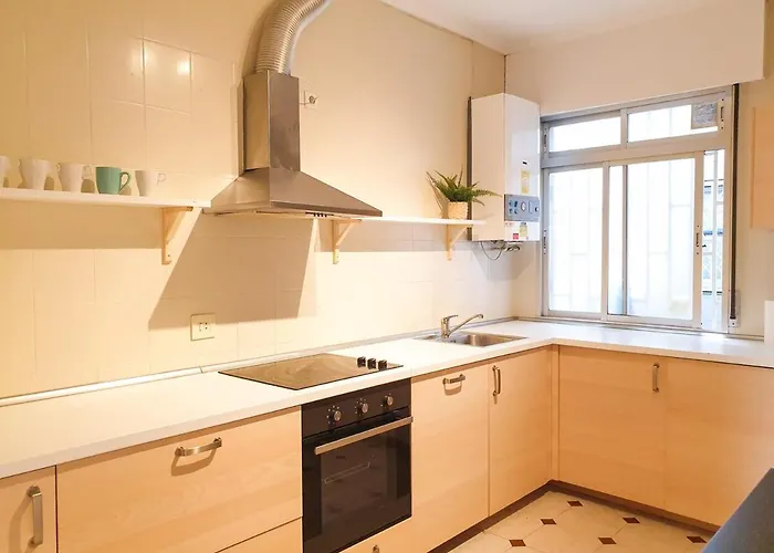 Apartment Maria Diaz De Haro Center