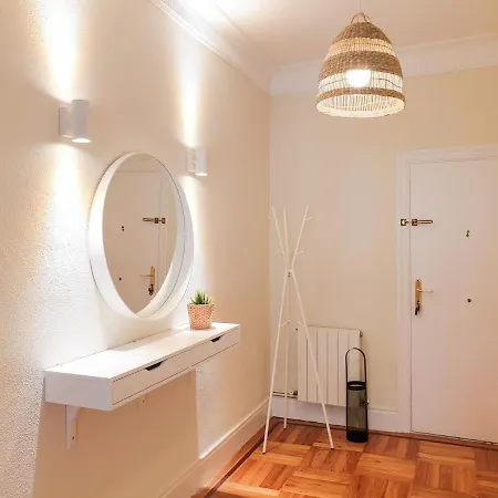 Maria Diaz De Haro Center Apartment Bilbao