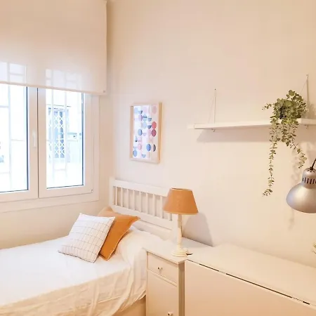 Maria Diaz De Haro Center Apartment *